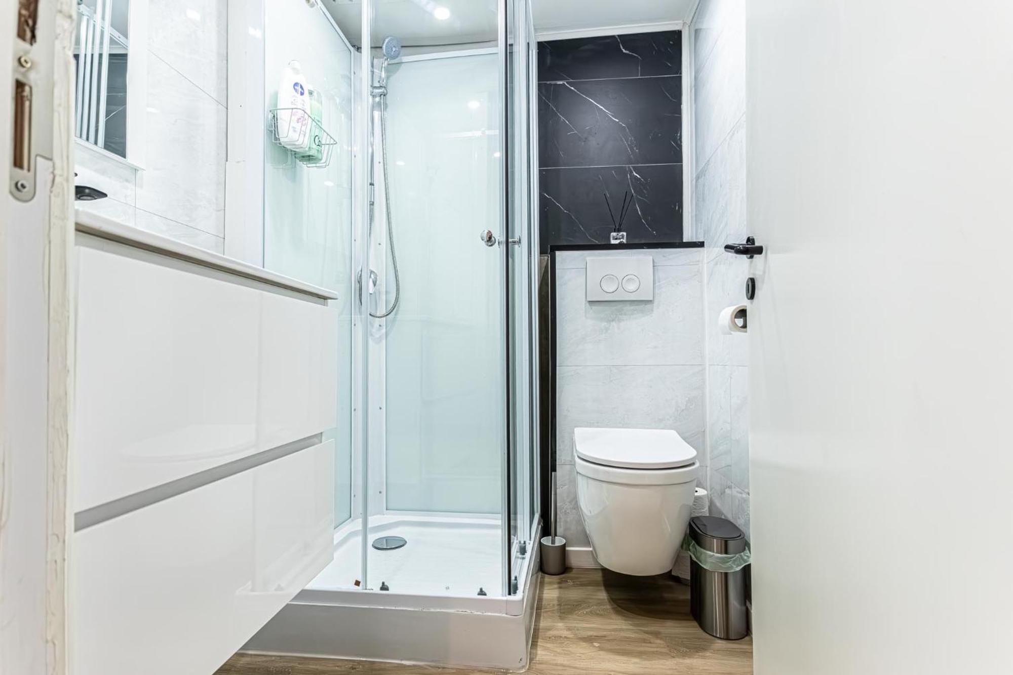 Spacious Shared 5Br Apt In The Heart Of Gent Dış mekan fotoğraf